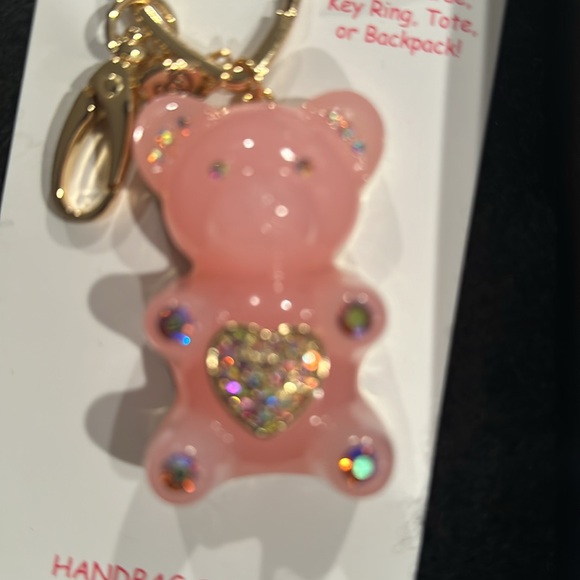 NIB Betsey Johnson Crystal Giant Pink Resin Gummy Bear Handbag Charm - Picture 4 of 5